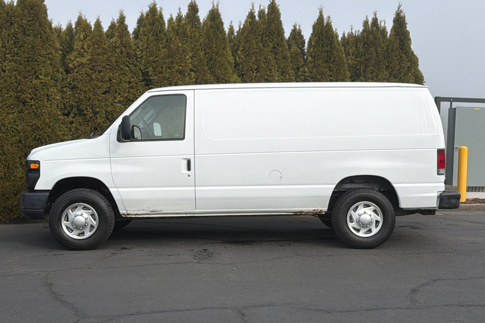 Used 2013 Ford E-350 Empty Cargo Van - photo 5
