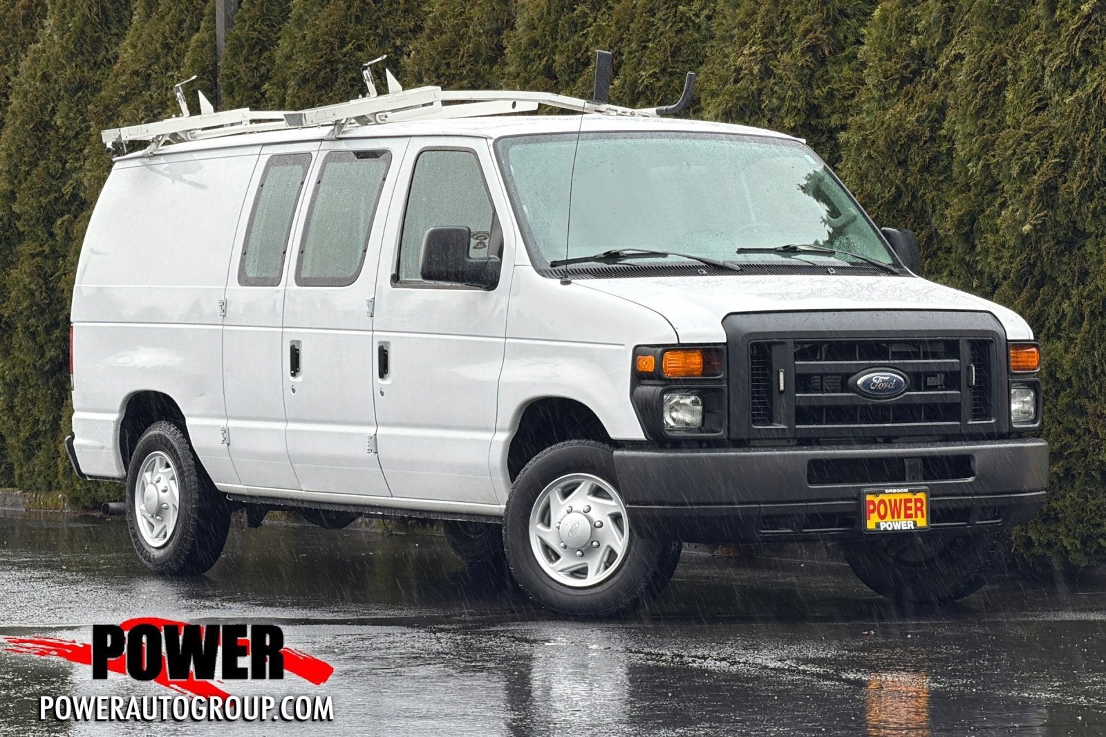 Used 2014 Ford E-150 - photo 1