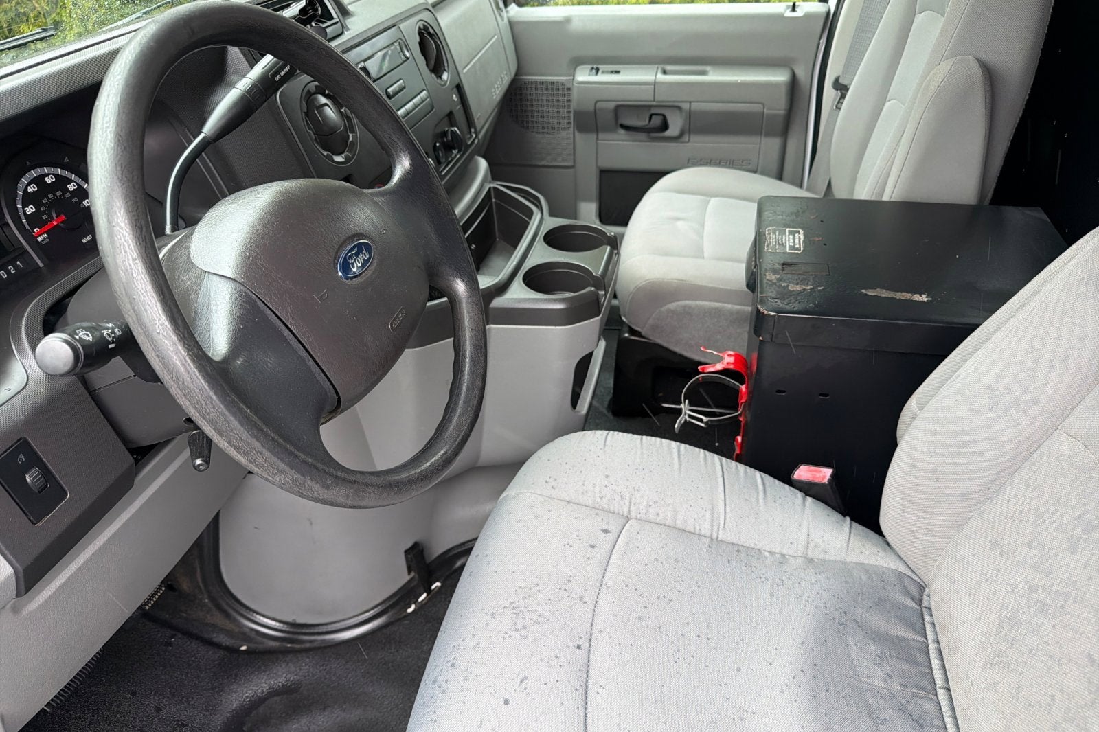 Used 2014 Ford E-150 Empty Cargo Van - photo 9