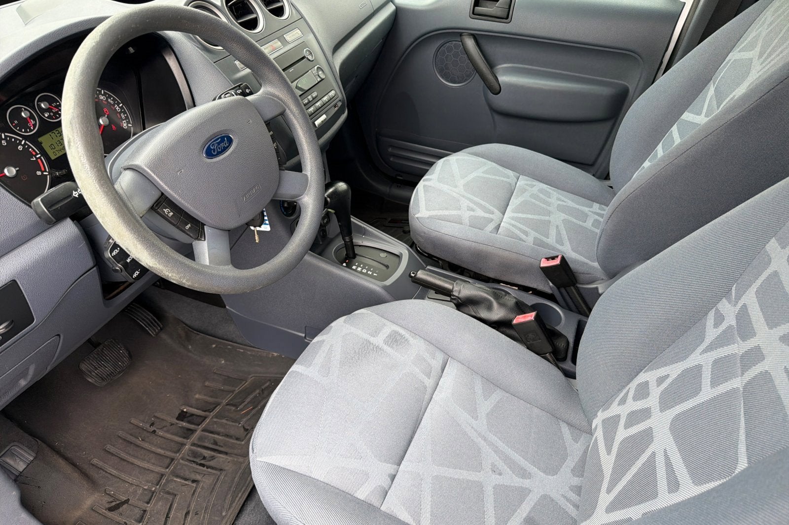 Used 2013 Ford Transit Connect Empty Cargo Van - photo 9