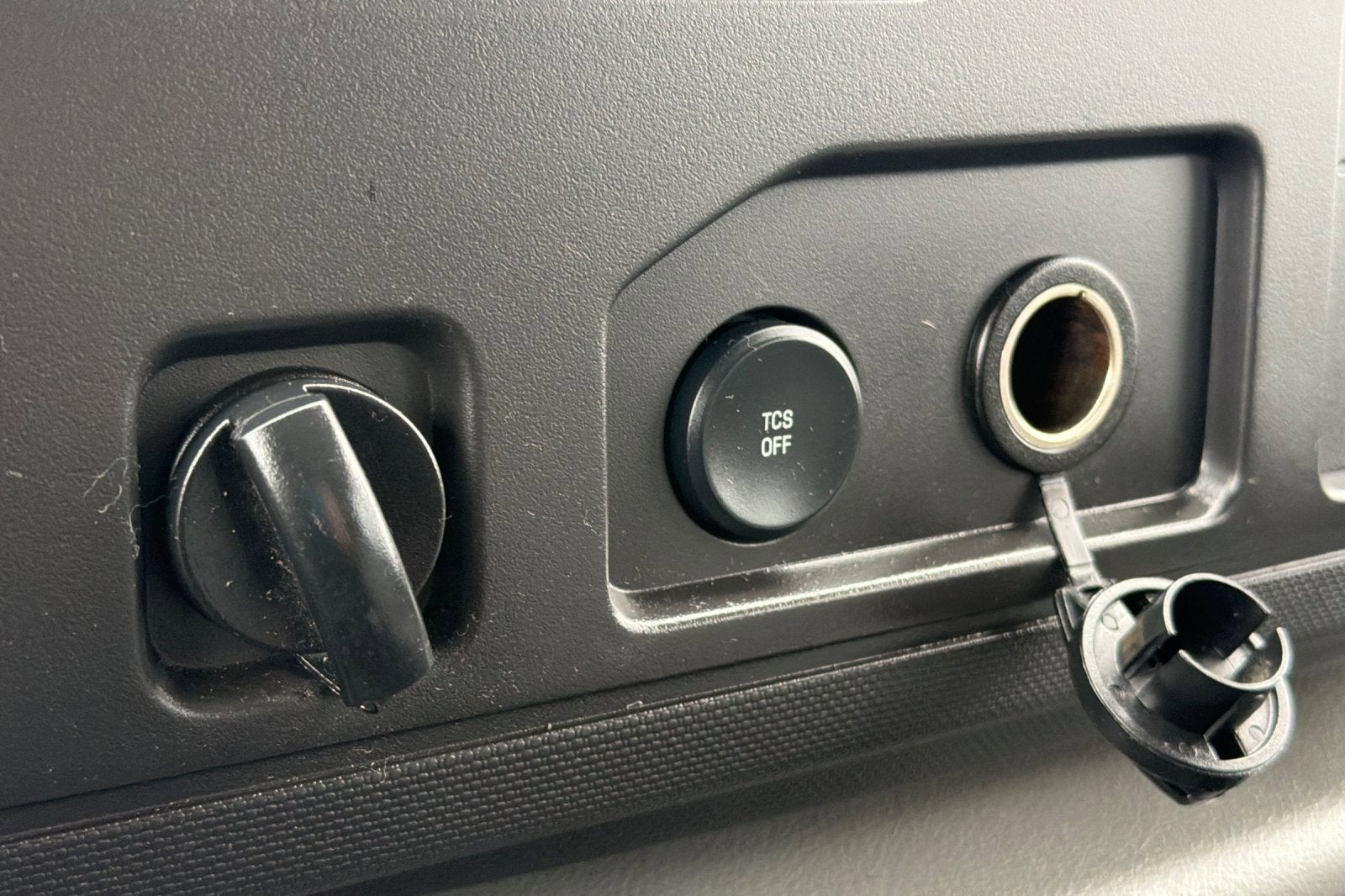 Used 2014 Ford E-150 Empty Cargo Van - photo 24