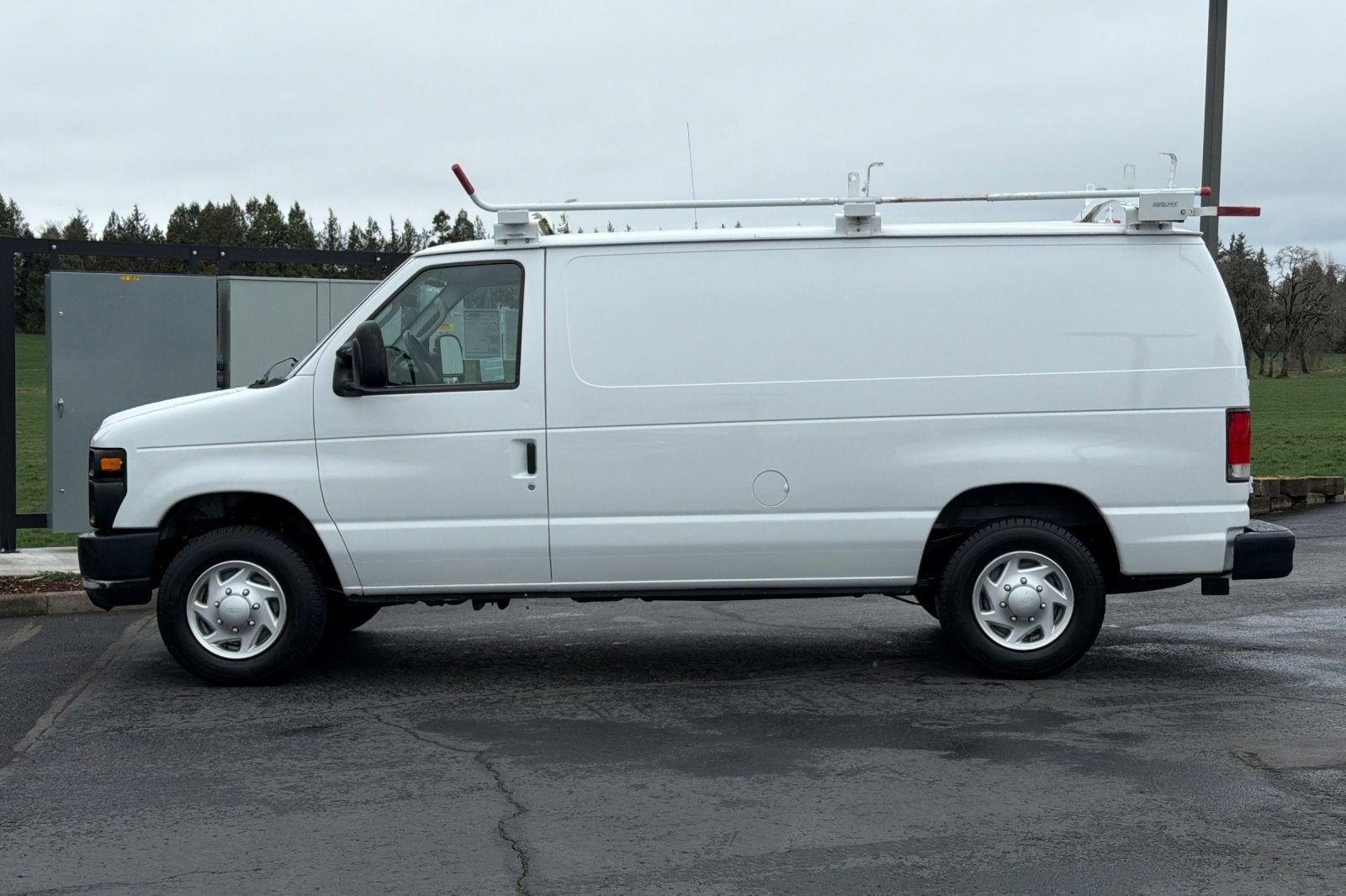 Used 2014 Ford E-150 Empty Cargo Van - photo 6