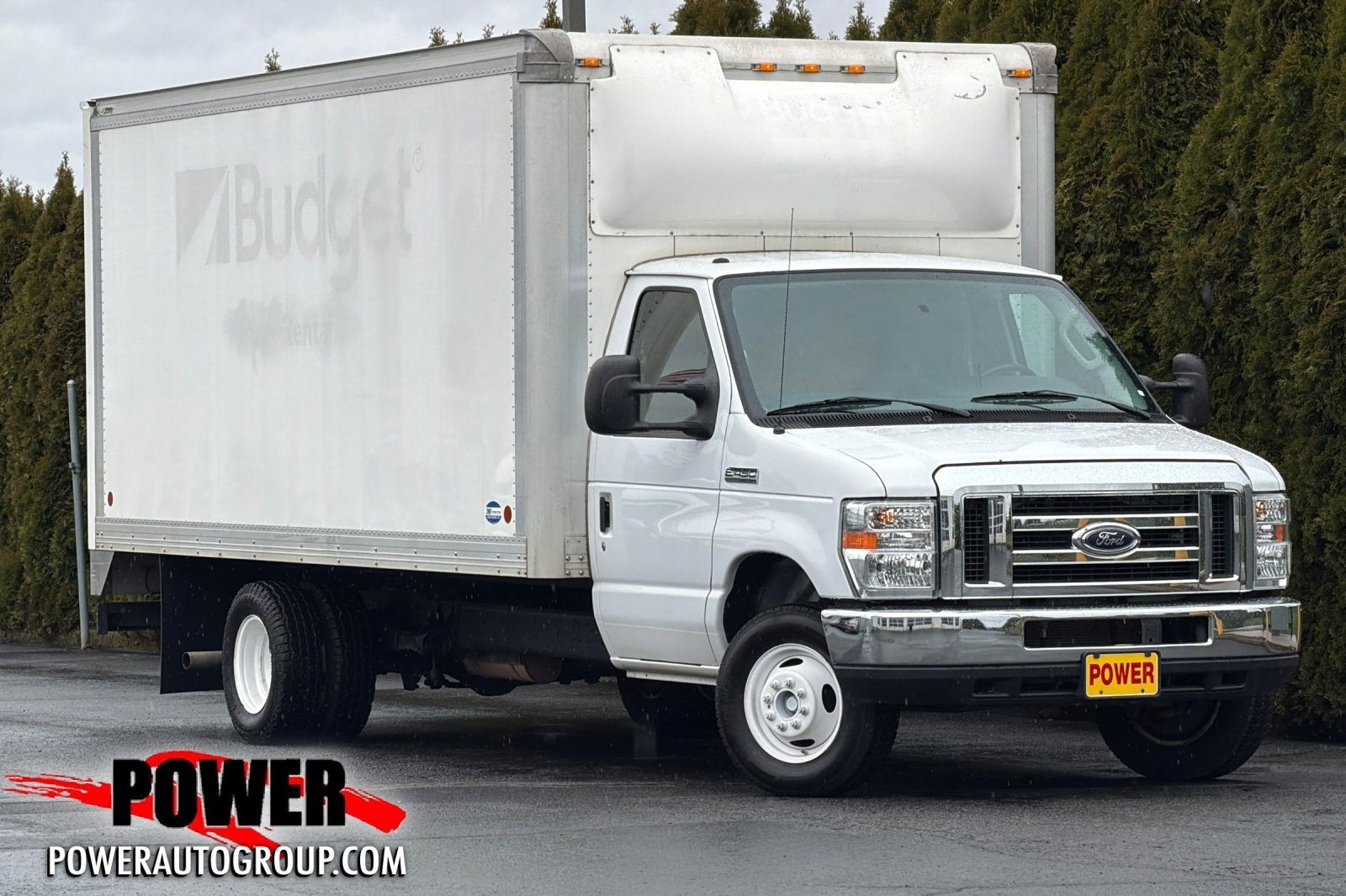 Used 2019 Ford E-450 - photo 1