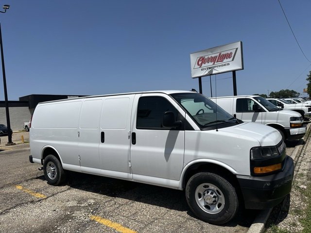 New 2024 Chevrolet Express 2500 Empty Cargo Van - photo 7