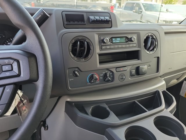 New 1996 Ford E-450 Cutaway - photo 17