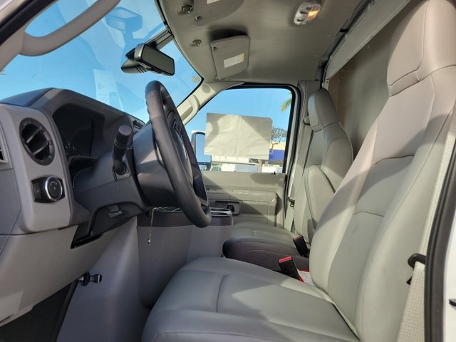 New 1996 Ford E-450 Cutaway - photo 13