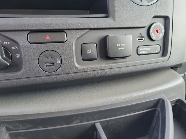 New 1996 Ford E-450 Cutaway - photo 16