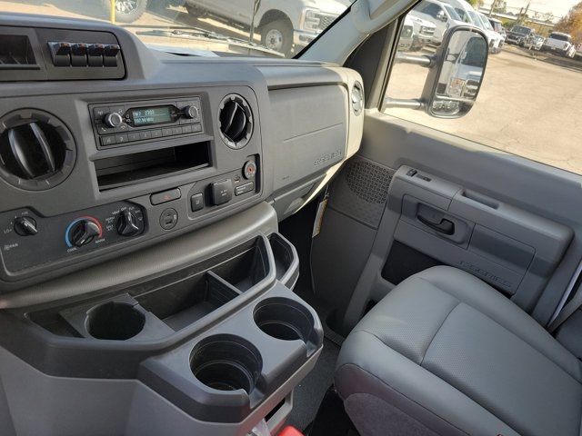 New 1996 Ford E-450 Cutaway - photo 19