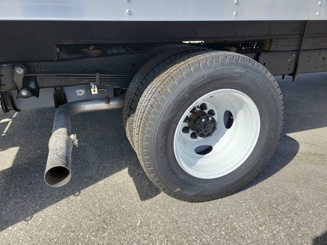 New 1996 Ford E-450 Cutaway - photo 8