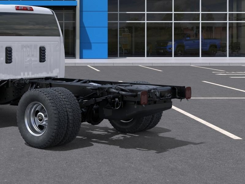 New 2026 Chevrolet Silverado 3500 Regular Cab Cab Chassis - photo 15