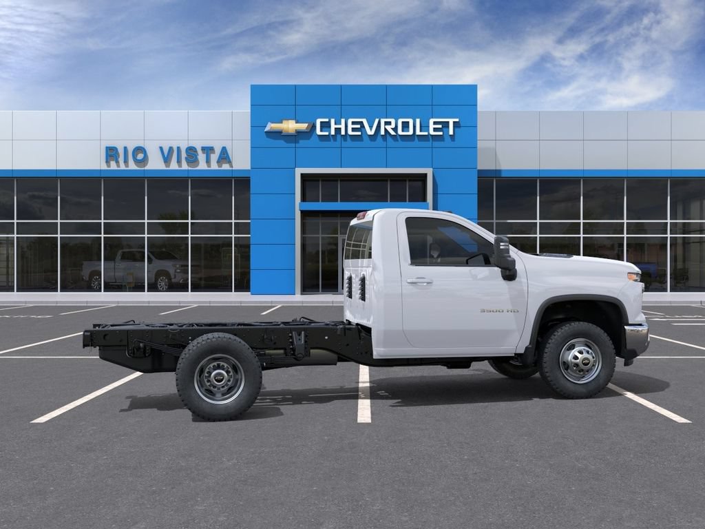 New 2026 Chevrolet Silverado 3500 Regular Cab Cab Chassis - photo 3