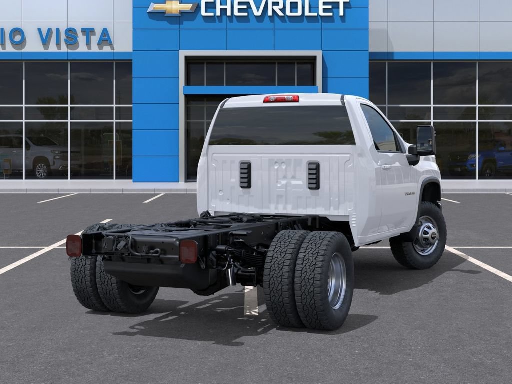 New 2026 Chevrolet Silverado 3500 Regular Cab Cab Chassis - photo 4