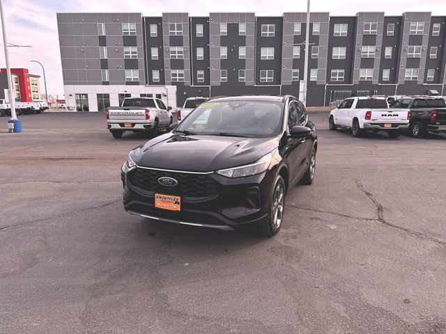 Used 2025 Ford Escape - photo 1