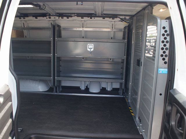 New 2025 Chevrolet Express 2500 Empty Cargo Van - photo 9