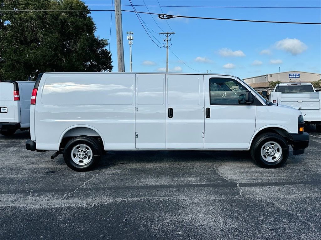 New 2025 Chevrolet Express 2500 Empty Cargo Van - photo 3