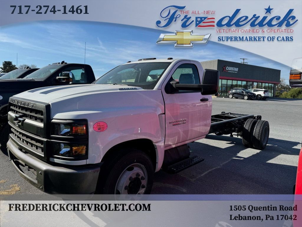 New 2023 Chevrolet Silverado 6500 - photo 2