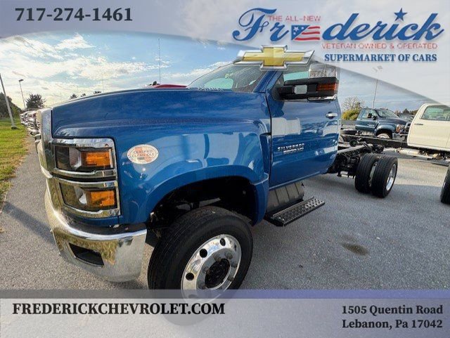 New 2023 Chevrolet Silverado 6500 - photo 2