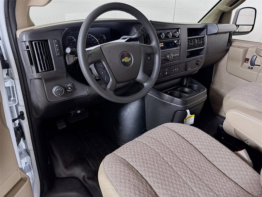New 2025 Chevrolet Express 3500 Empty Cargo Van - photo 5