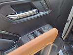 New 2026 GMC Canyon AT4 Crew Cab thumbnail 9