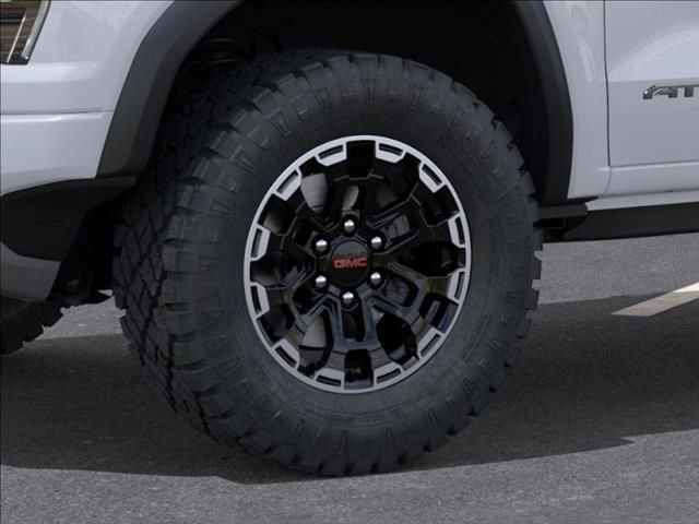 New 2026 GMC Canyon AT4 Crew Cab - photo 9