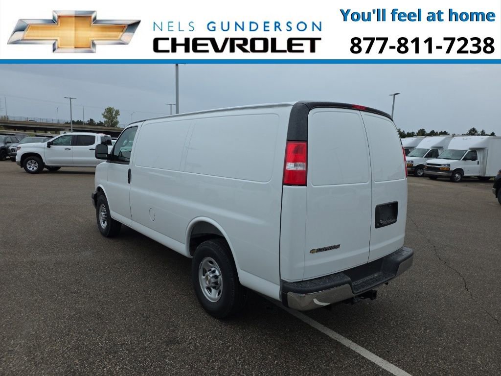 New 2025 Chevrolet Express 2500 Empty Cargo Van - photo 4