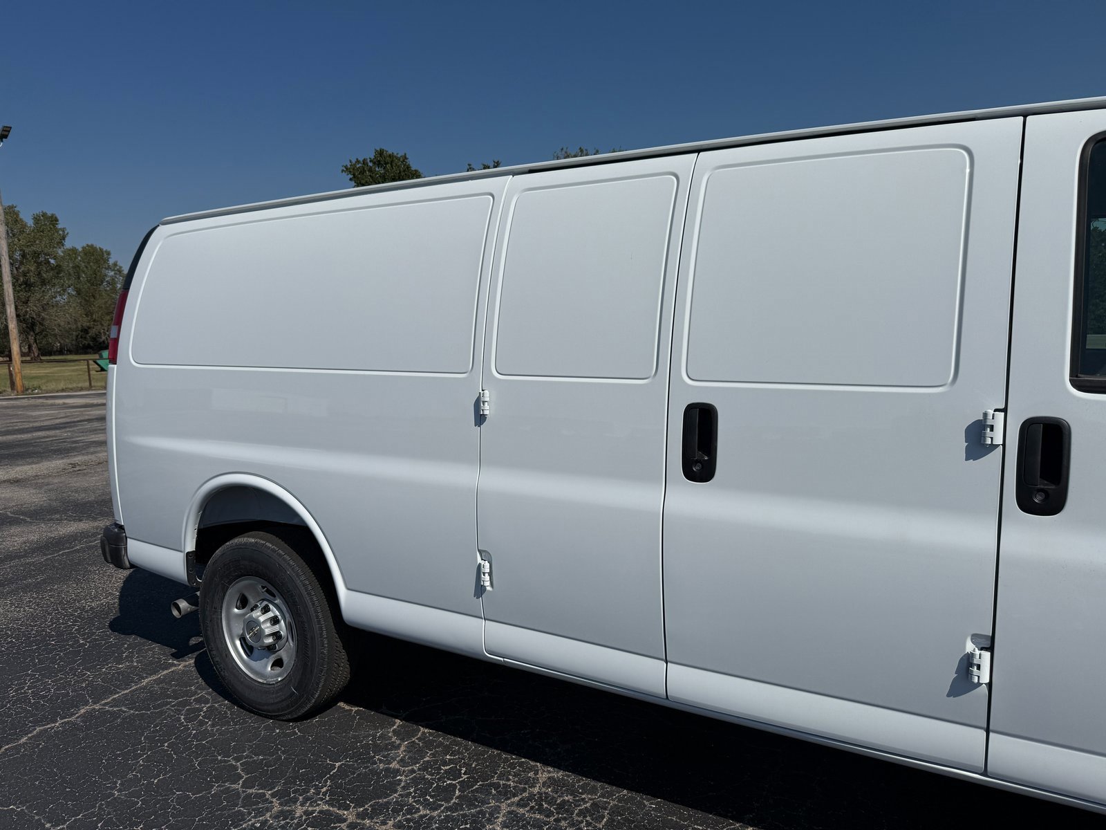 New 2025 Chevrolet Express 2500 Empty Cargo Van - photo 15
