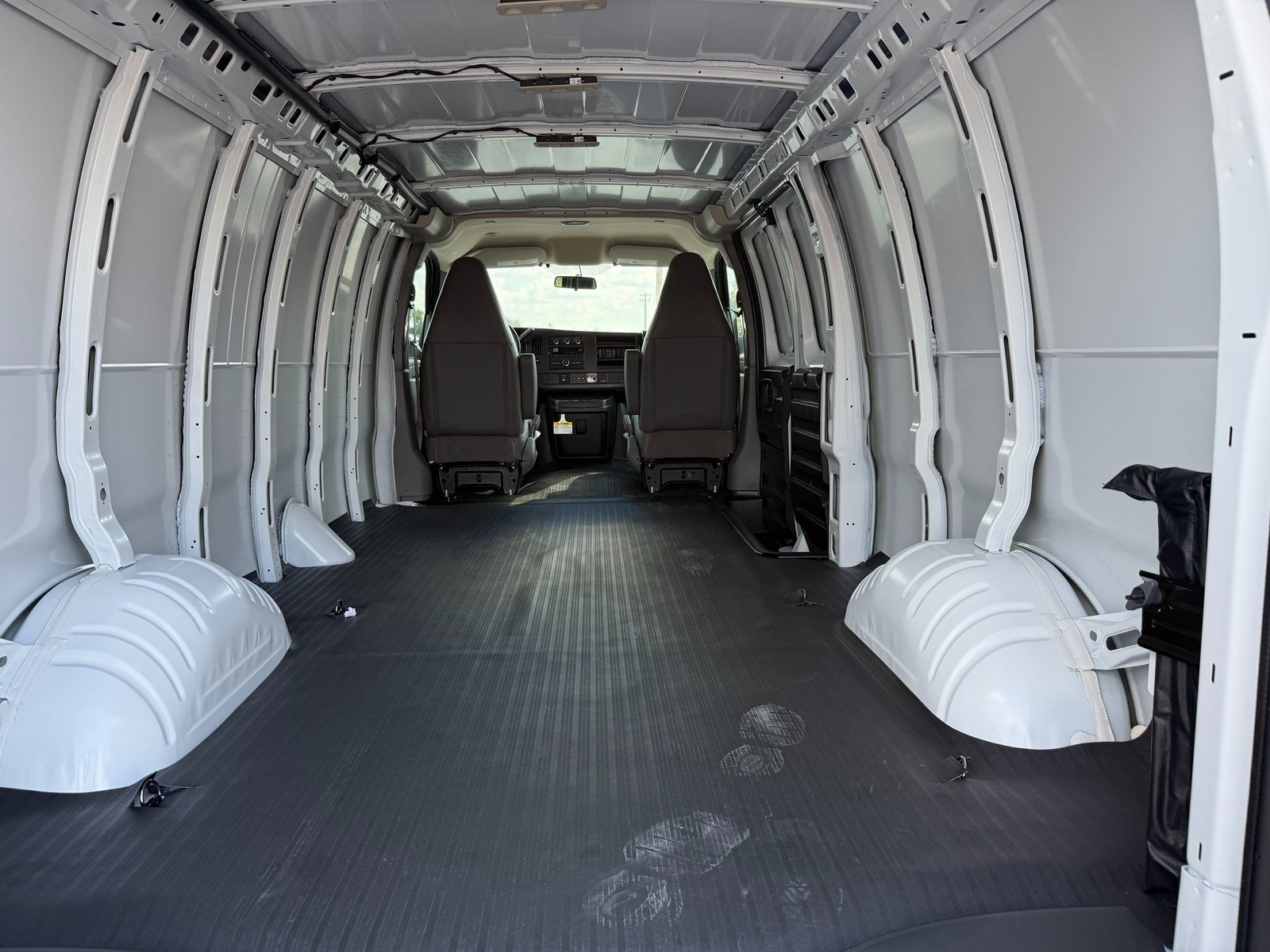 New 2025 Chevrolet Express 2500 Empty Cargo Van - photo 8