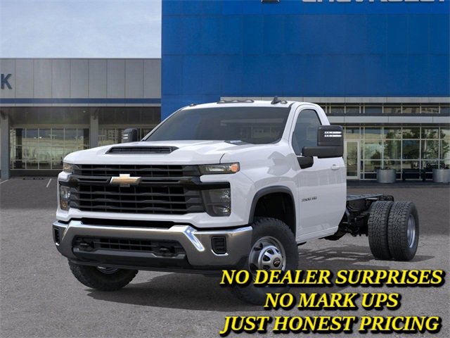 New 2026 Chevrolet Silverado 3500 Regular Cab Cab Chassis - photo 5