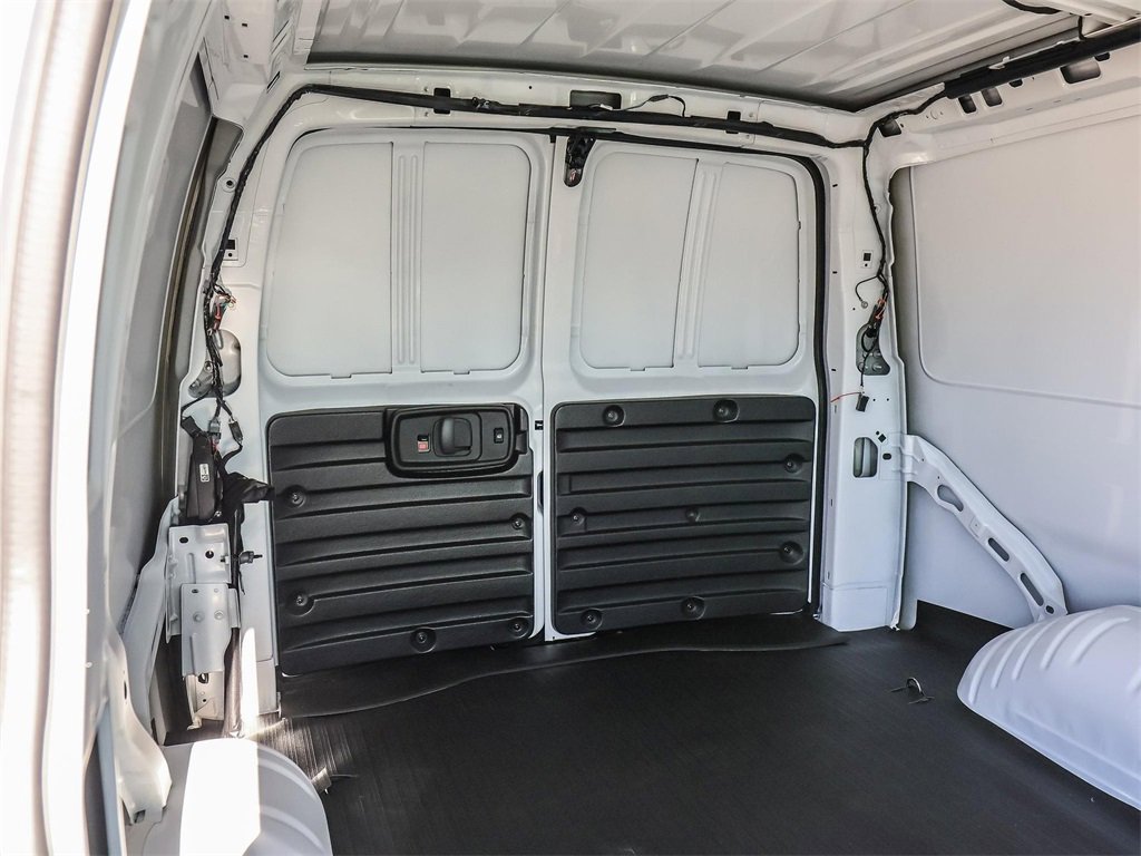 New 2025 Chevrolet Express 2500 Empty Cargo Van - photo 37