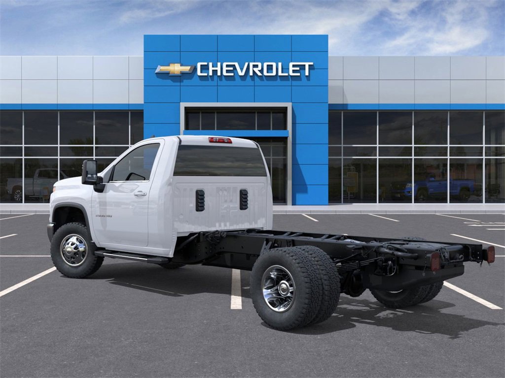 New 2026 Chevrolet Silverado 3500 Regular Cab Cab Chassis - photo 3