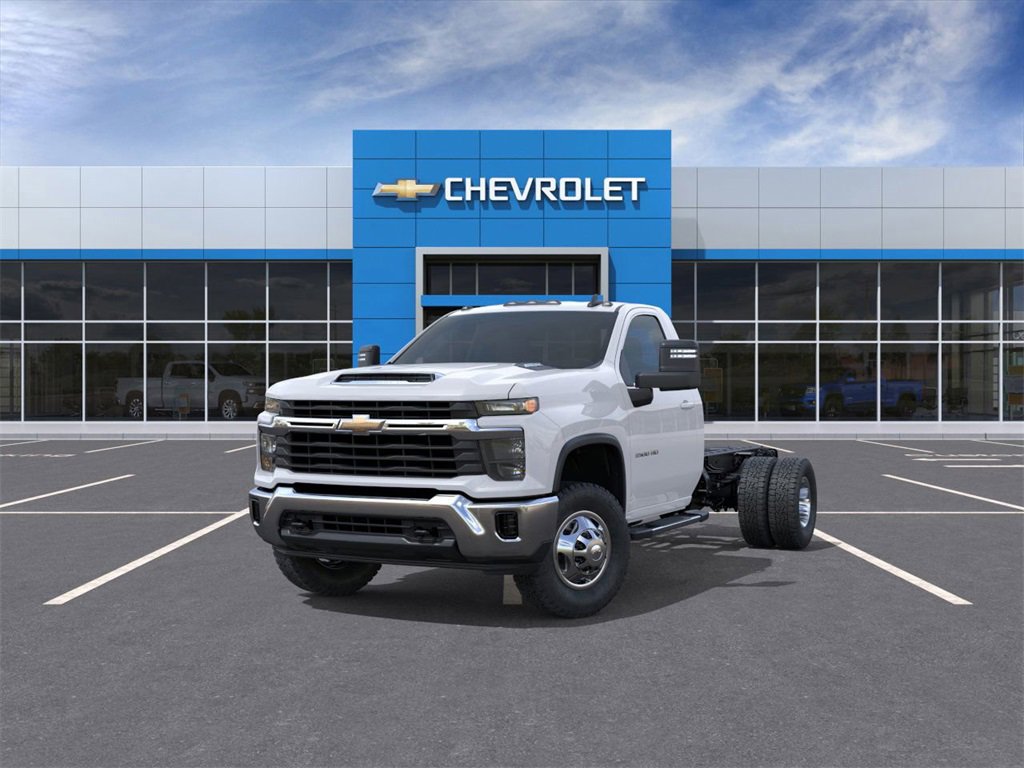 New 2026 Chevrolet Silverado 3500 Regular Cab Cab Chassis - photo 8