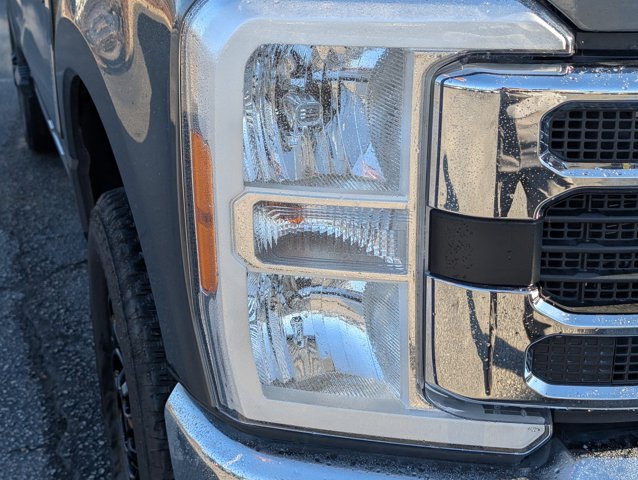 Used 2023 Ford F-350 XLT Regular Cab - photo 5