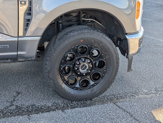 Used 2023 Ford F-350 XLT Regular Cab - photo 7