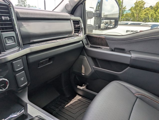 New 2025 Ford F-250 Lariat Crew Cab - photo 32