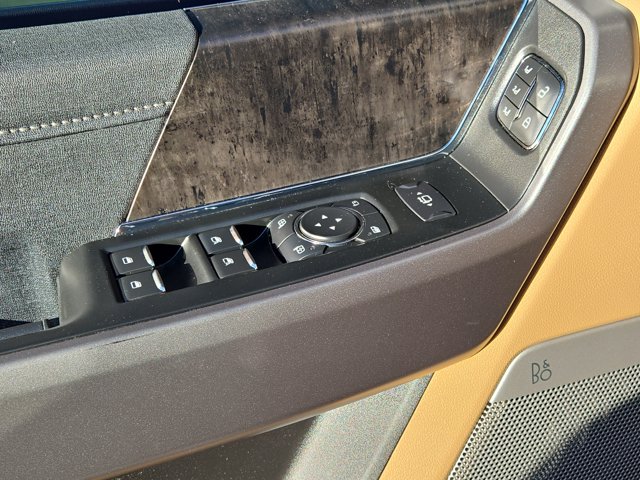 Used 2025 Ford F-350 Lariat Crew Cab - photo 22
