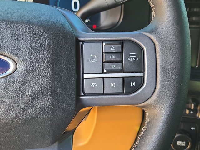 Used 2025 Ford F-350 Lariat Crew Cab - photo 25