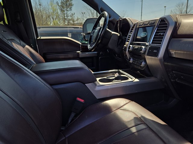 Used 2017 Ford F-350 Platinum Crew Cab - photo 4