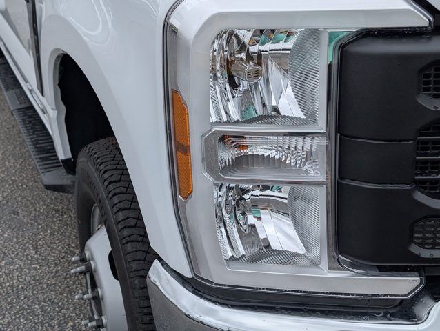 New 2026 Ford F-350 XL Crew Cab - photo 4
