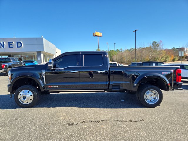Used 2023 Ford F-450 Platinum Crew Cab - photo 10