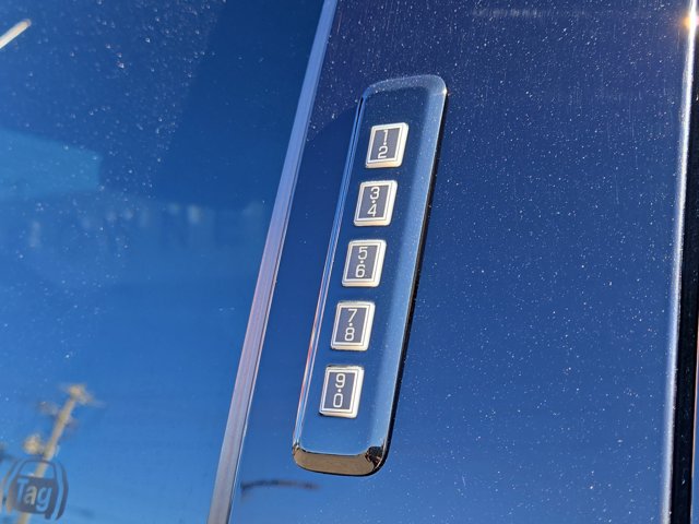 Used 2023 Ford F-450 Platinum Crew Cab - photo 13