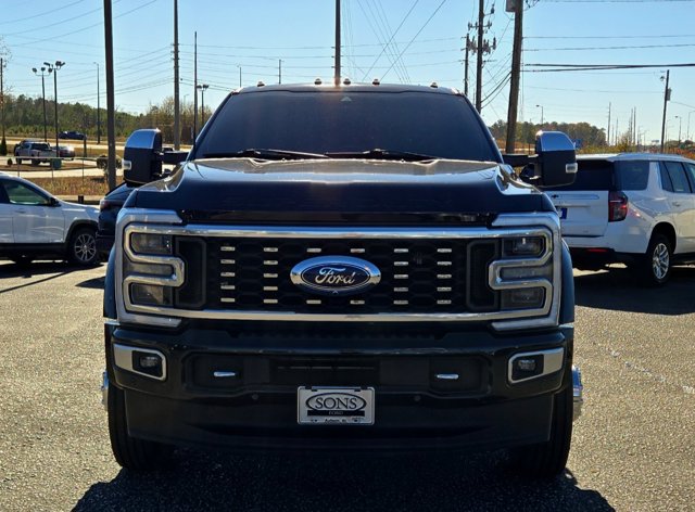 Used 2023 Ford F-450 Platinum Crew Cab - photo 4