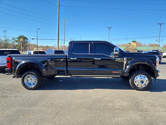 Used 2023 Ford F-450 Platinum Crew Cab - photo 5
