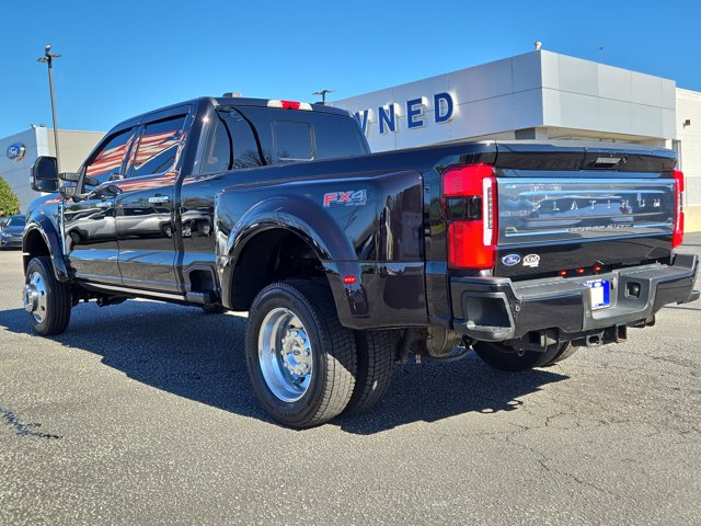 Used 2023 Ford F-450 Platinum Crew Cab - photo 8
