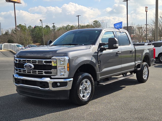 Used 2025 Ford F-250 - photo 2