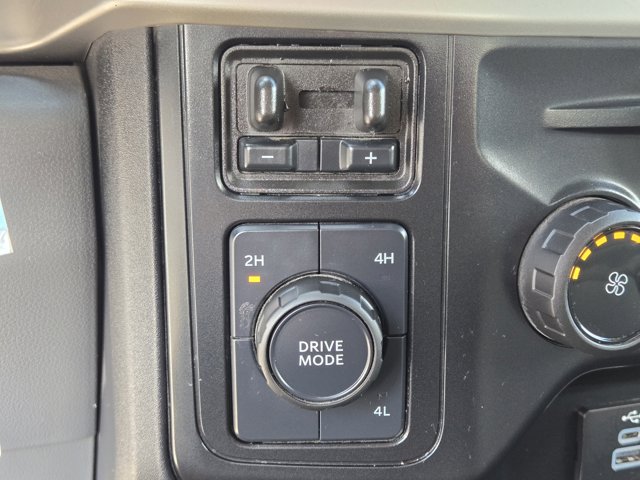 Used 2025 Ford F-250 XLT Crew Cab - photo 27