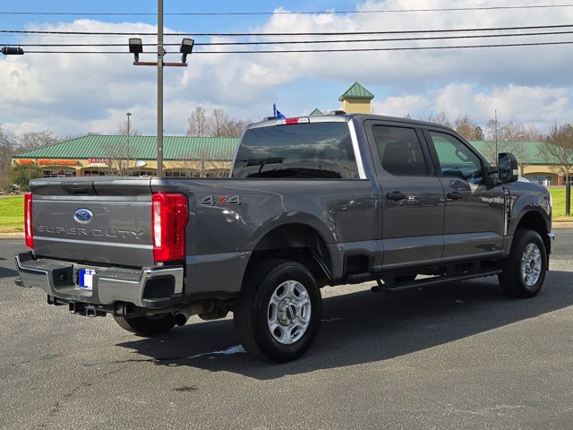 Used 2025 Ford F-250 XLT Crew Cab - photo 6