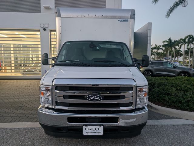 New 2026 Ford E-350 - photo 2