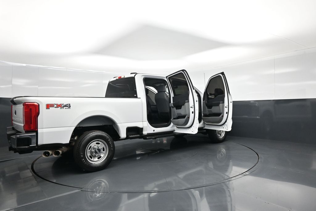 Used 2023 Ford F-250 XL Crew Cab - photo 16