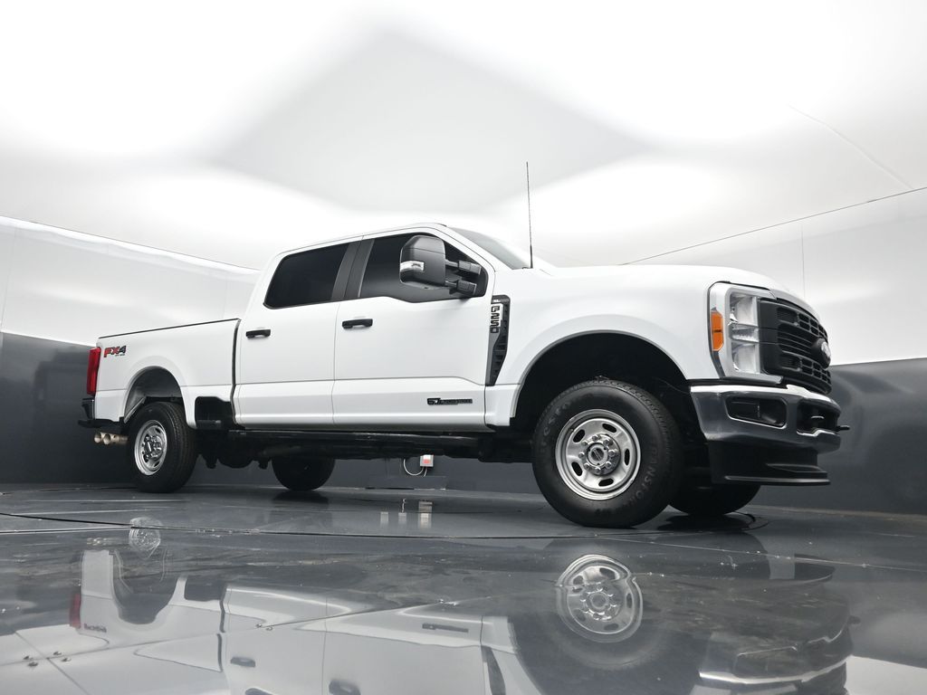 Used 2023 Ford F-250 XL Crew Cab - photo 4