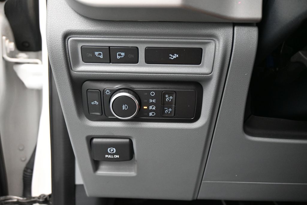 Used 2022 Ford F-150 XLT SuperCrew Cab - photo 13